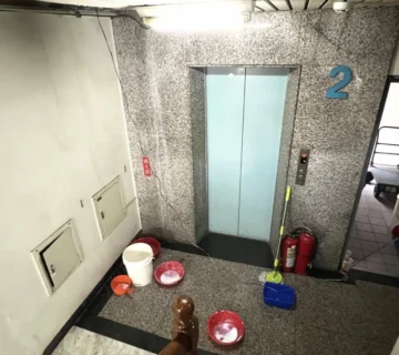 金華路公寓大廈二樓公共空間天花板滴水